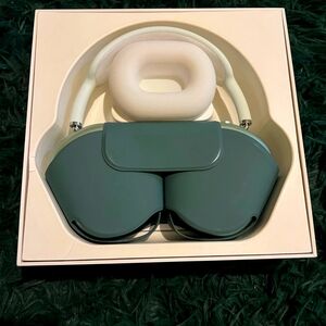 Apple Airpods Max With Smart Case & Lighting Cable - Green